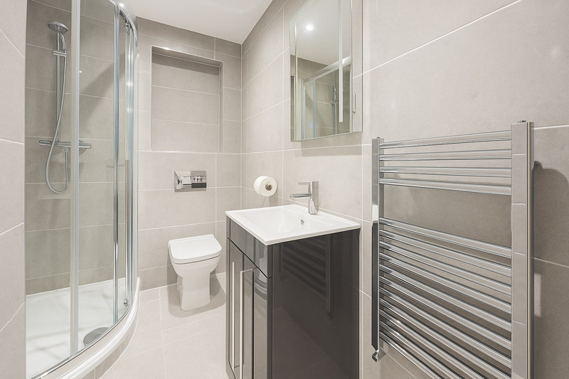 Serviced Studio, Eccles, M30, photograph 2
