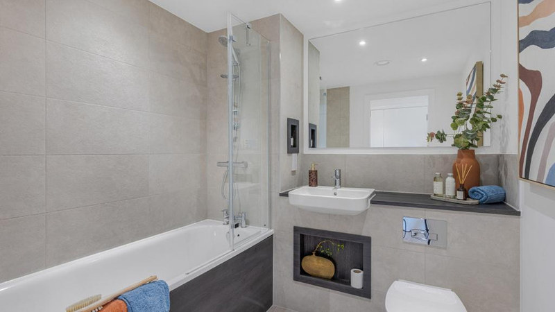 2-Bed Apartment, London, SE10, photograph 6