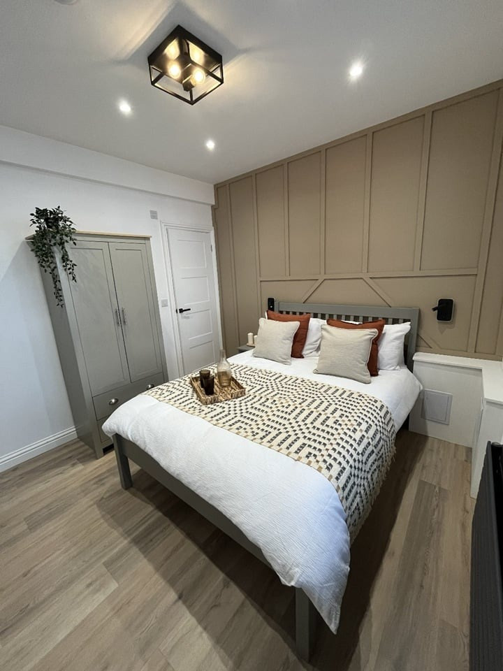 Serviced 1-Bed Apartment, Northampton, NN1, photograph 2
