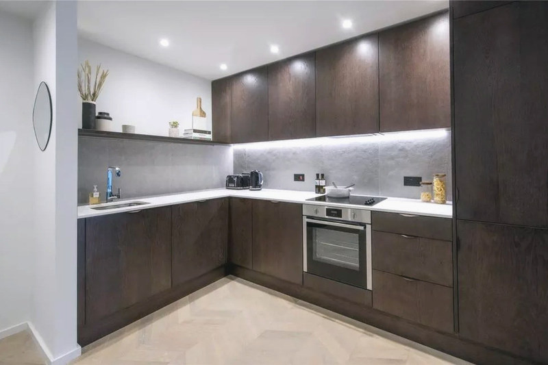 Luxury 2-Bed Apartment, Deansgate, M3, photograph 5