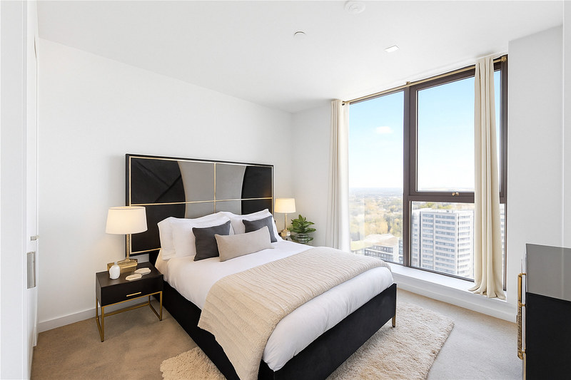 Contemporary 1-Bed Apartment, Edgware Road, W2, photograph 3