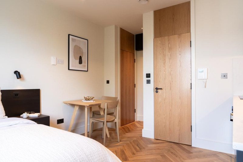 Studio Apartment, Notting Hill, W2, photograph 6