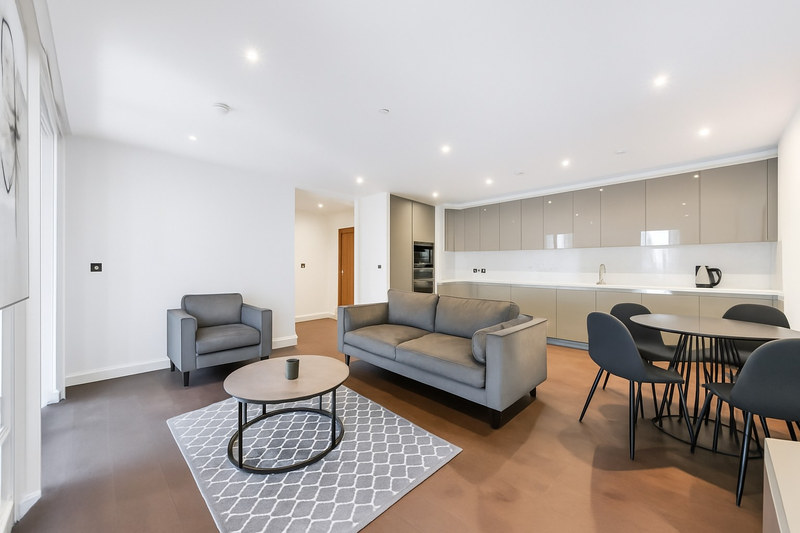 Stylish 2-Bed Apartment, London, SW11, photograph 1