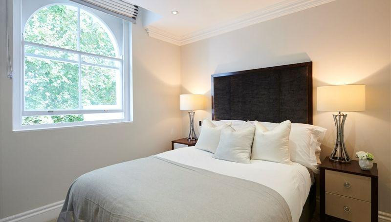2-Bed Apartment, Kensington Gardens Square, W2, photograph 5