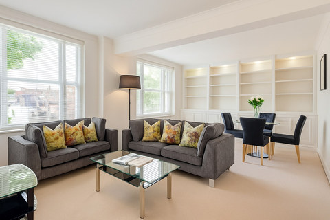 Modern 1-Bed Apartment, Mayfair, W1J, photograph 1