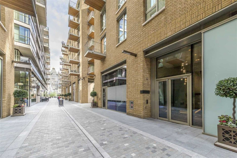 Refined 2-Bed Apartment, Tower Bridge, SE1, photograph 5