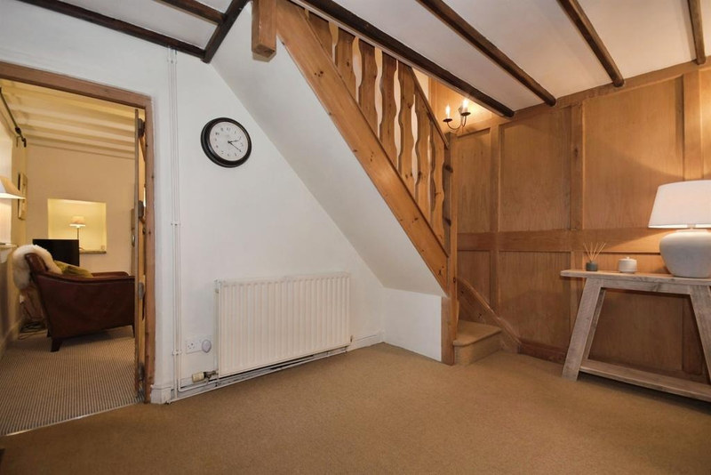 Serviced 2-Bed Apartment, Bakewell, DE45, photograph 3