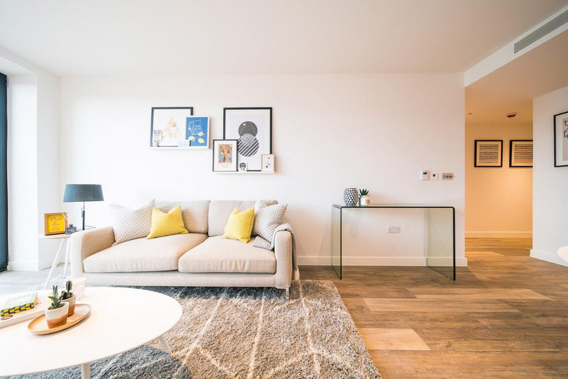 1-Bed Apartment, Three Colts Lane, E2, photograph 2