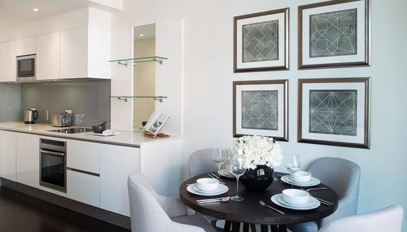 2-Bed Apartment, Green Street, W1K, photograph 4