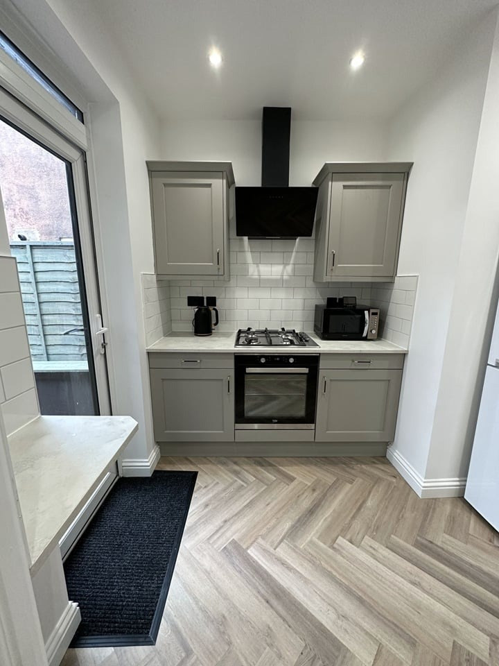 Serviced 1-Bed Apartment, Northampton, NN1, photograph 6