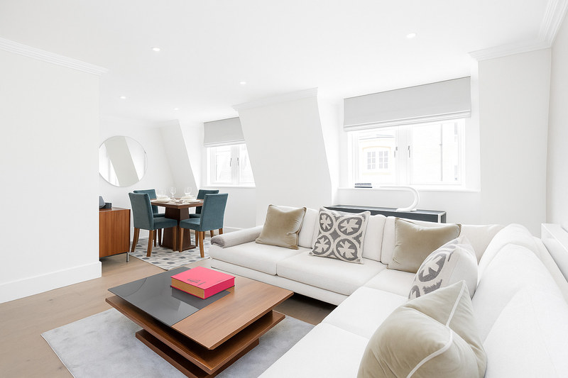 Serviced 2-Bed Apartment, Brook’s Mews 2 Bed Apartment, W1K, photograph 10