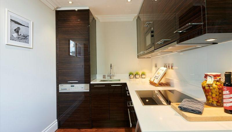2-Bed Apartment, Kensington Gardens Square, W2, photograph 4