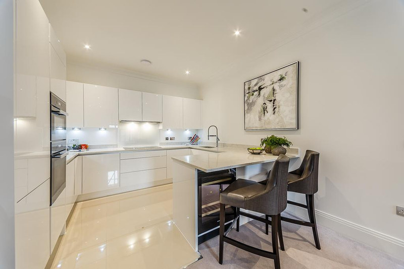 2-Bed Apartment, Rainville Road, W6, photograph 5