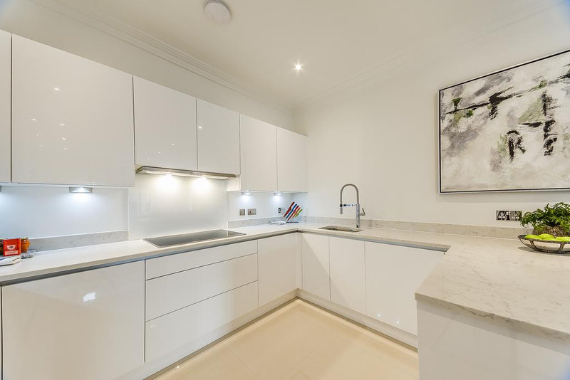 2-Bed Apartment, Rainville Road, W6, photograph 3