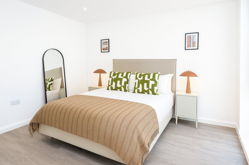 1-Bed Apartment, Lowfield Street, DA1, photograph 2