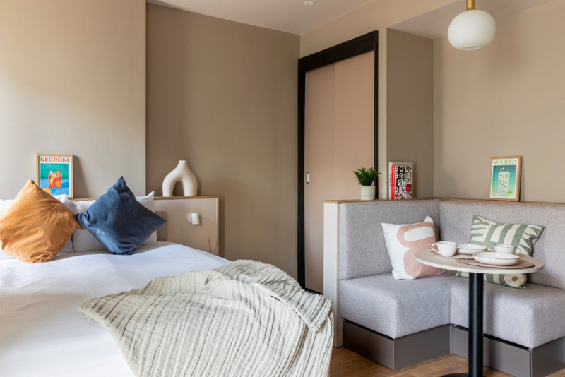 Studio Apartment, First Way, Wembley, HA9, photograph 4