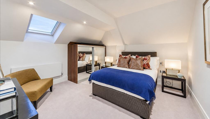 2-Bed Apartment, London, W6, photograph 5