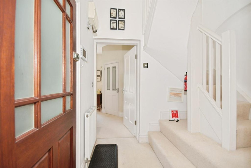 Serviced 2-Bed Apartment, Bakewell, DE45, photograph 6