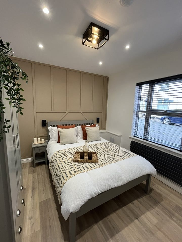 Serviced 1-Bed Apartment, Northampton, NN1, photograph 1