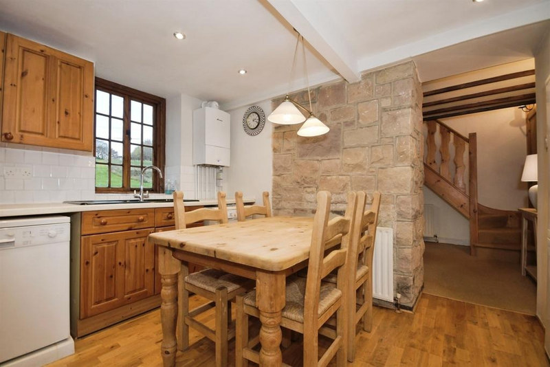 Serviced 2-Bed Apartment, Bakewell, DE45, photograph 2