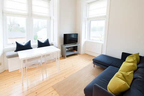 Spacious 2-Bed Apartment, West End, G12, photograph 1