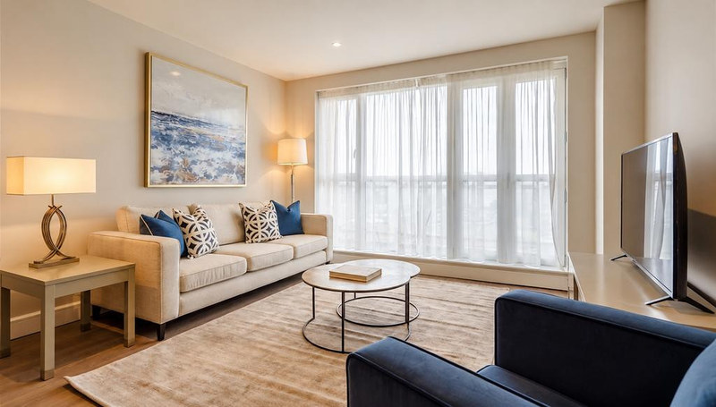 2-Bed Apartment, London, E14, photograph 4
