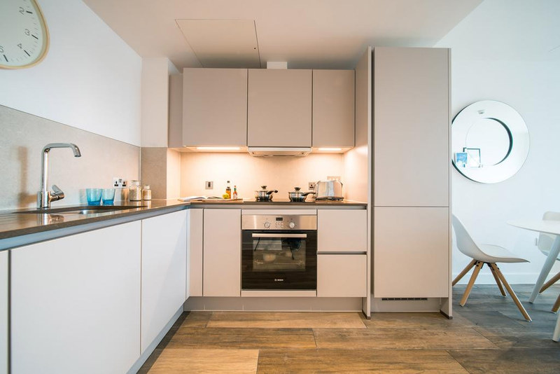 1-Bed Apartment, Three Colts Lane, E2, photograph 3