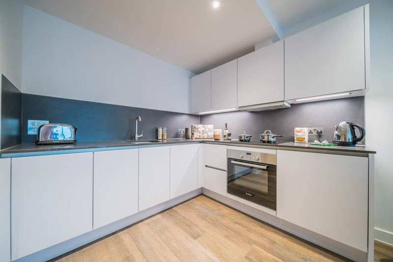1-Bed Apartment, Three Colts Lane, E2, photograph 3