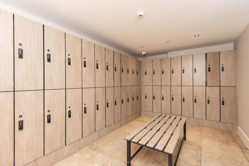 Serviced 1-Bed Apartment, Hope Valley, S32, photograph 3