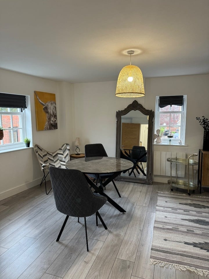 Serviced 1-Bed Apartment, Northampton, NN1, photograph 4