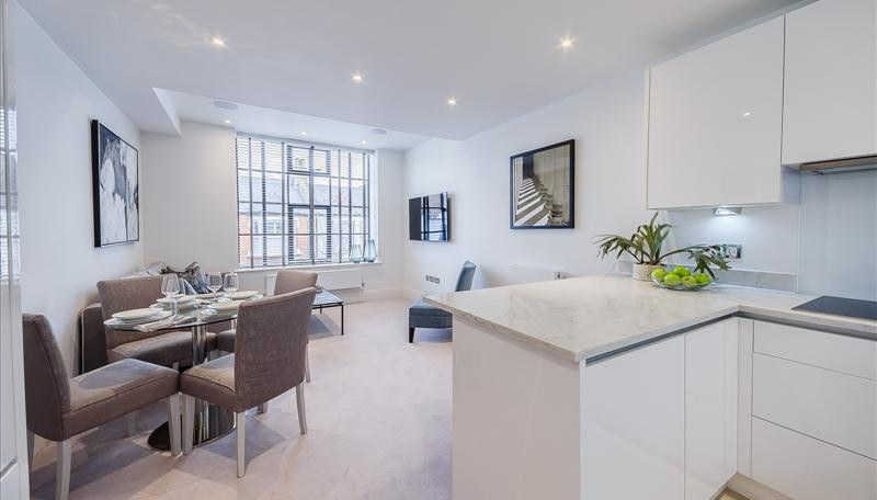 2-Bed Apartment, London, W6, photograph 2