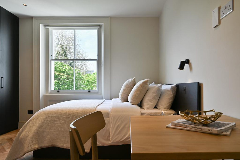 Studio Apartment, Notting Hill, W2, photograph 4