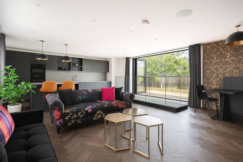 2-Bed Apartment, Wellington Road, BN2, photograph 3