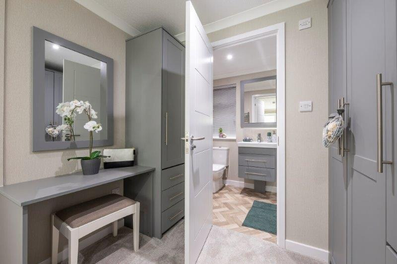 Serviced 2-Bed Apartment, Hope Valley, S33, photograph 6