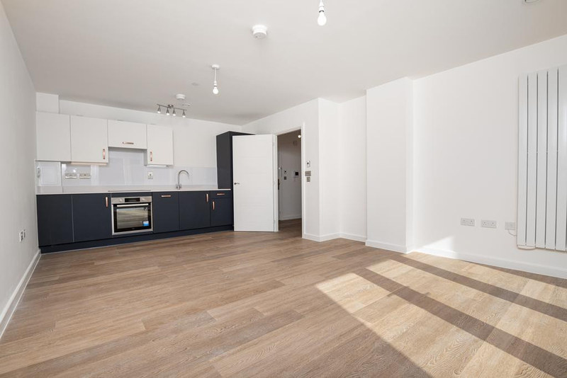 1-Bed Apartment, Station Avenue, KT12, photograph 3