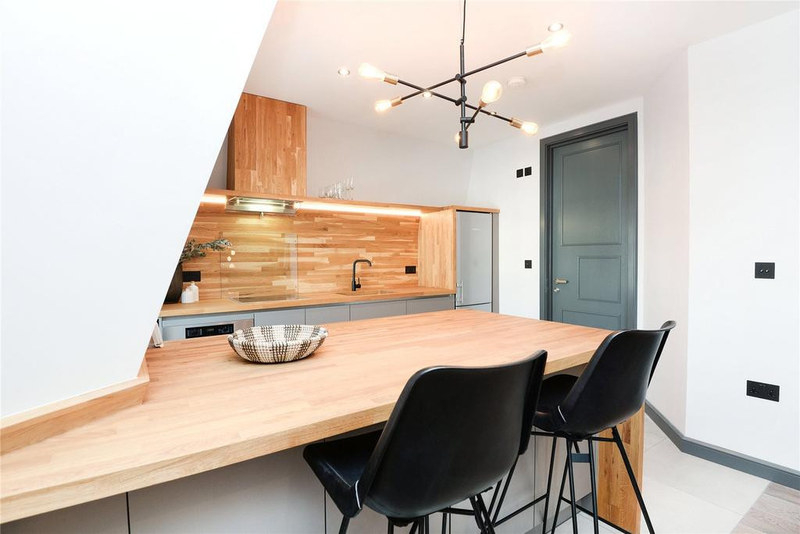 1-Bed Apartment, Ladbroke Grove, W10, photograph 4