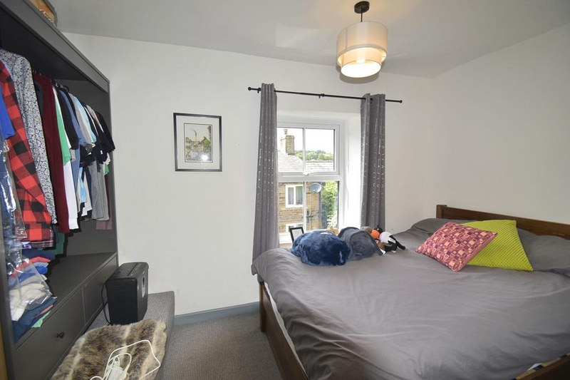 Serviced 2-Bed Apartment, High Peak, SK23, photograph 7