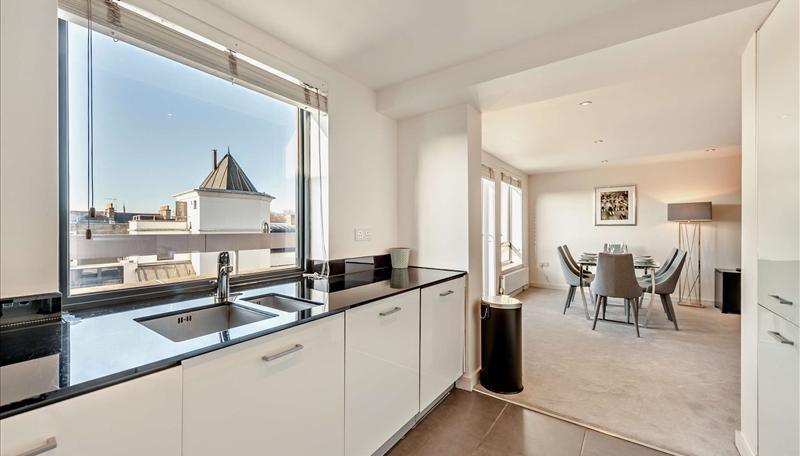 2-Bed Apartment, Fulham Road, SW3, photograph 5