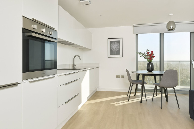 2-Bed Apartment, Silbury Boulevard, MK9, photograph 1