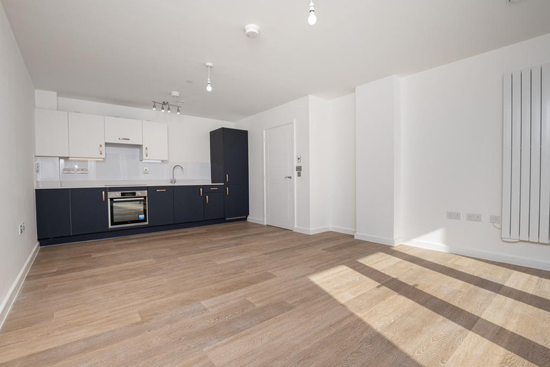 1-Bed Apartment, Station Avenue, KT12, photograph 4
