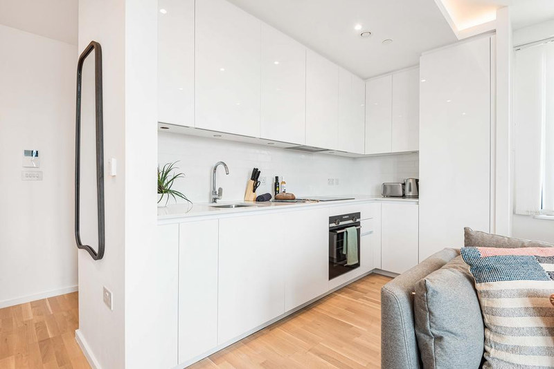 2-Bed Apartment, Queens Road, RG1, photograph 2