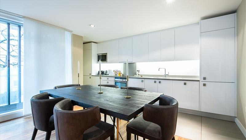2-Bed Apartment, Fulham Road, SW3, photograph 5