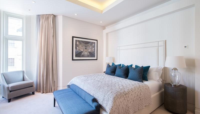 2-Bed Apartment, Green Street, W1K, photograph 6