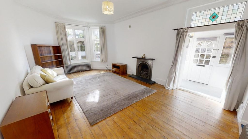 1-Bed Apartment, Epsom Road, GU1, photograph 6