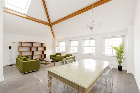 Spacious 2-Bed Apartment, Clerkenwell, EC2A, photograph 1