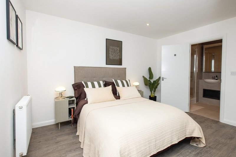 2-Bed Apartment, Lowfield Street, DA1, photograph 2