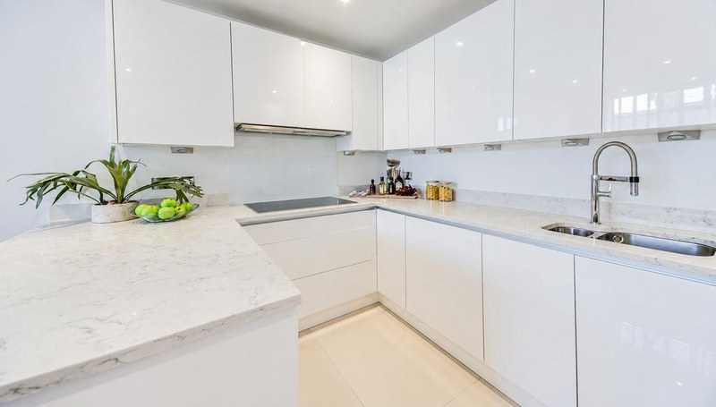 2-Bed Apartment, London, W6, photograph 5
