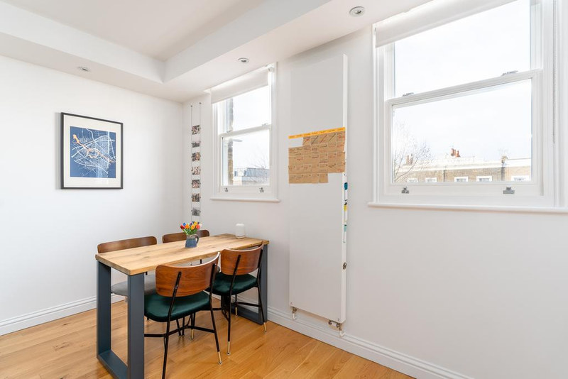 1-Bed Apartment, London, E8, photograph 5
