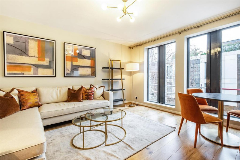 2-Bed Apartment, Fulham Road, SW3, photograph 3