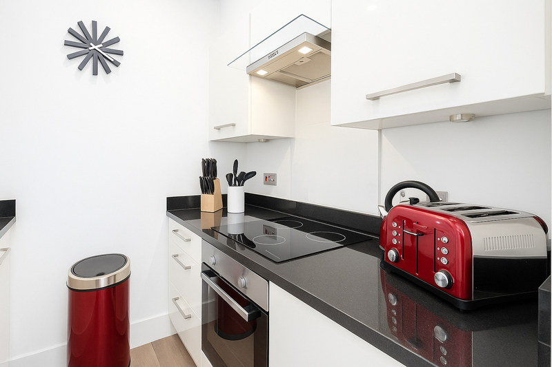 Serviced 2-Bed Apartment, Brook’s Mews 2 Bed Apartment, W1K, photograph 2